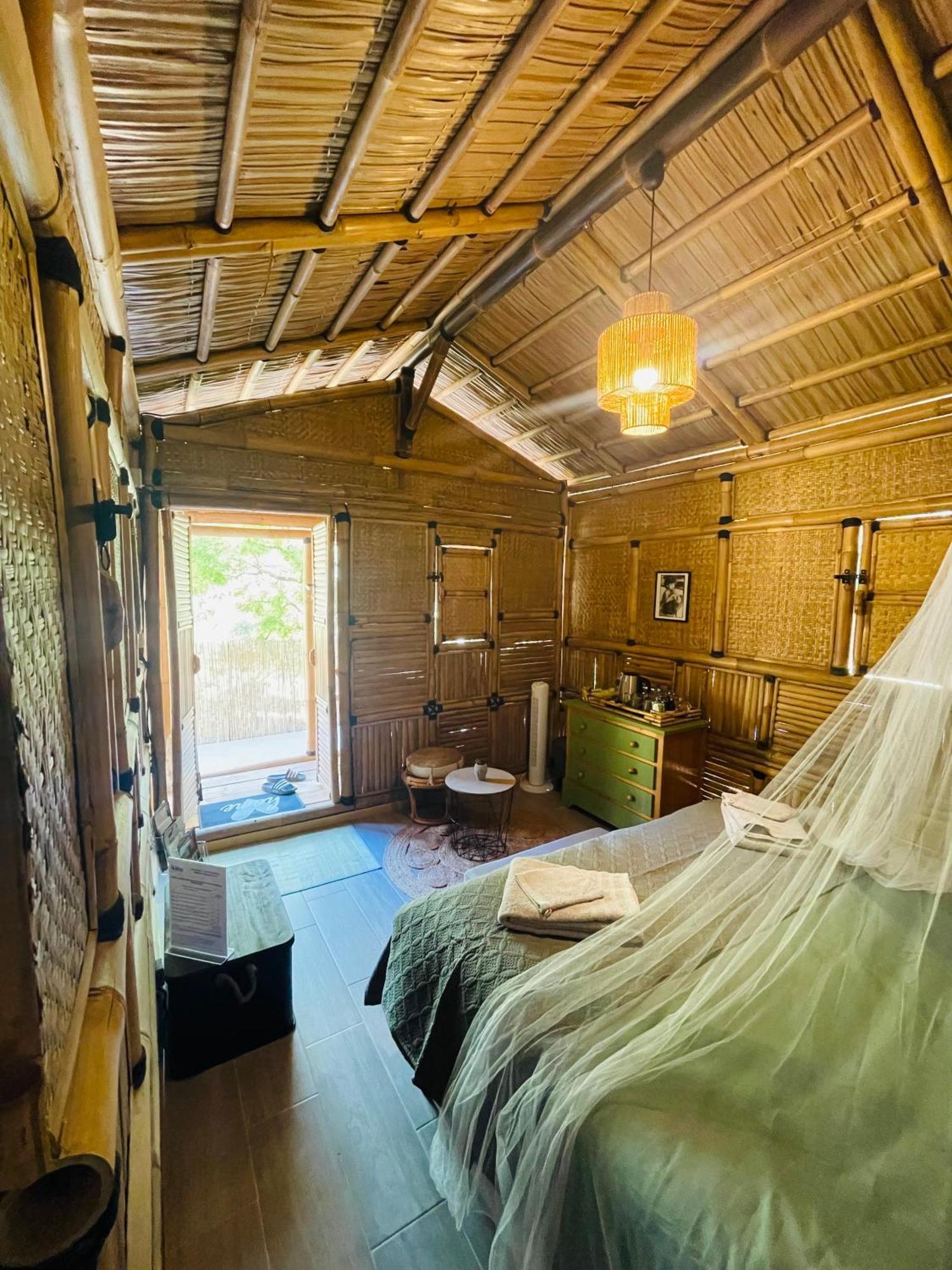 سان جان دو جارد Suite Bambou Bien-Etre A Bali - Le Soleil Des Cevennes المظهر الخارجي الصورة
