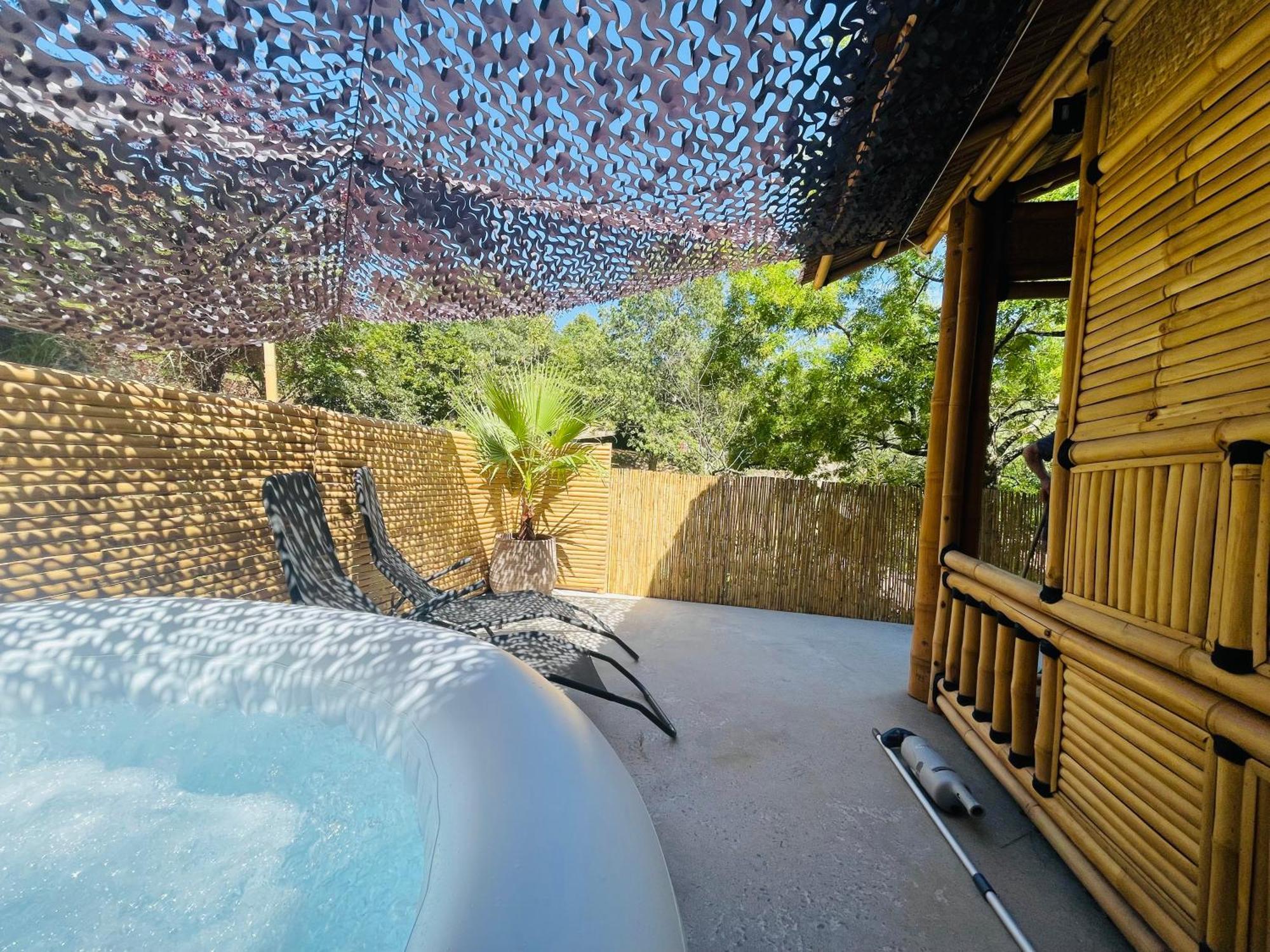 سان جان دو جارد Suite Bambou Bien-Etre A Bali - Le Soleil Des Cevennes المظهر الخارجي الصورة