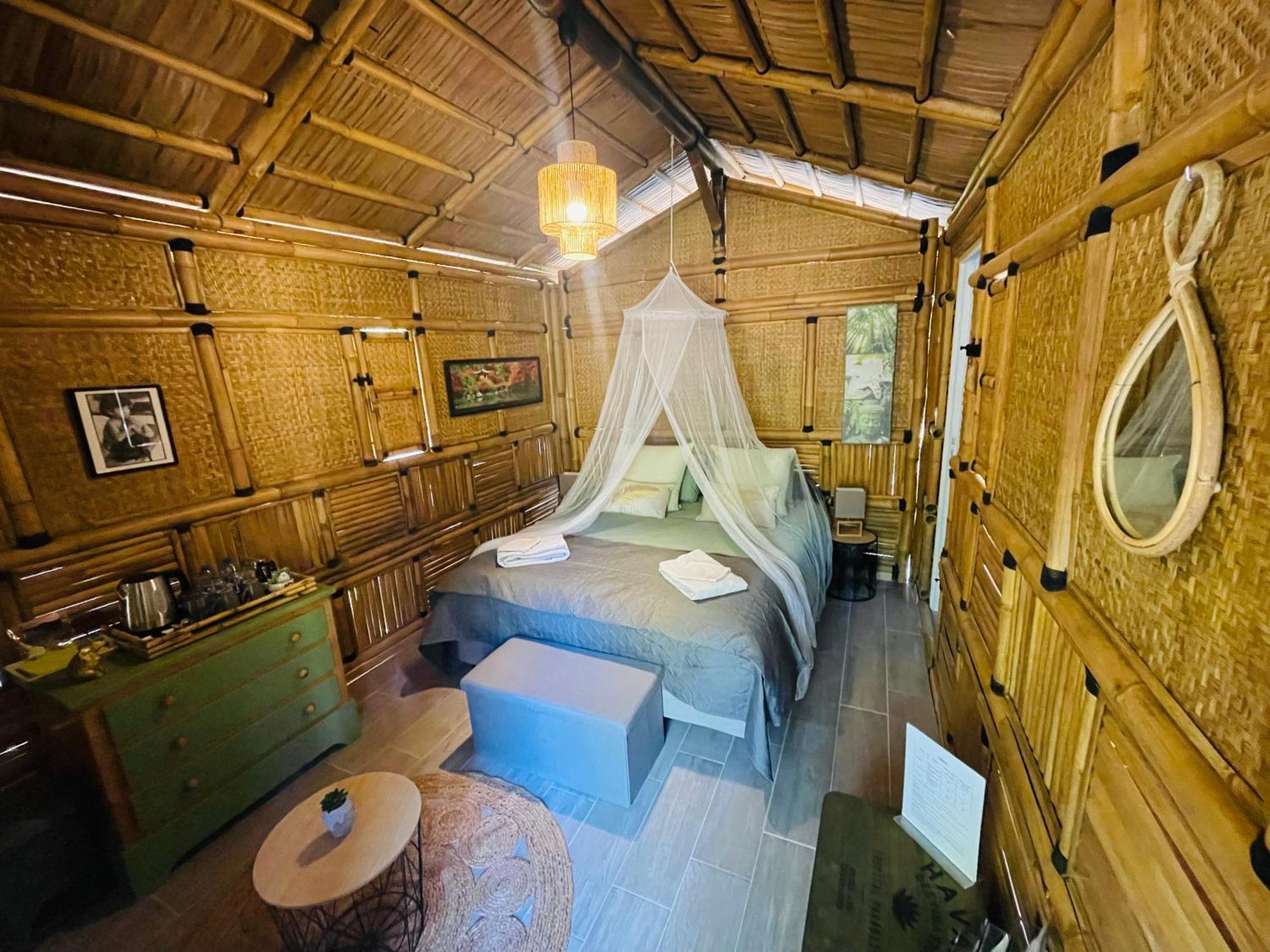 سان جان دو جارد Suite Bambou Bien-Etre A Bali - Le Soleil Des Cevennes المظهر الخارجي الصورة